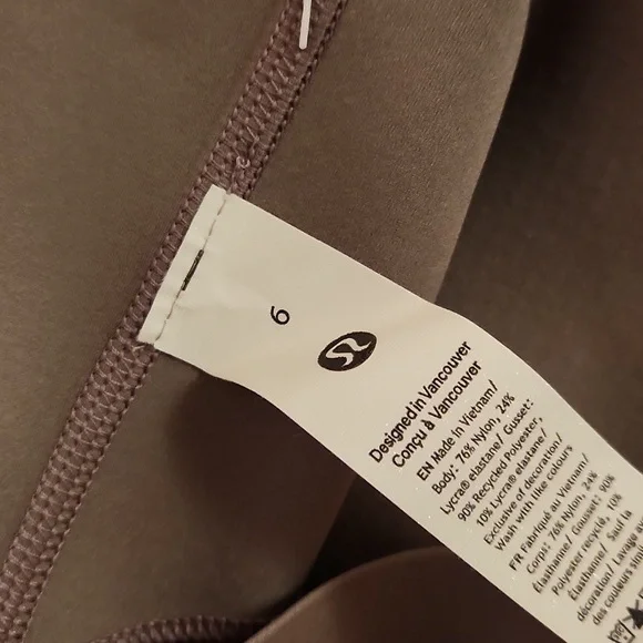 Glow Up SHR Tight - Picture 9 of 14